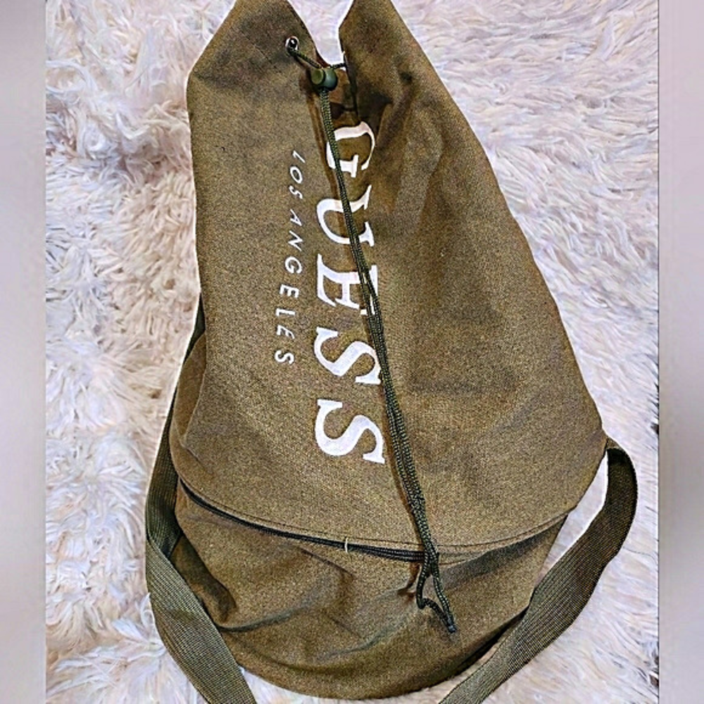 NWOT Guess‎ pouch tissue bag